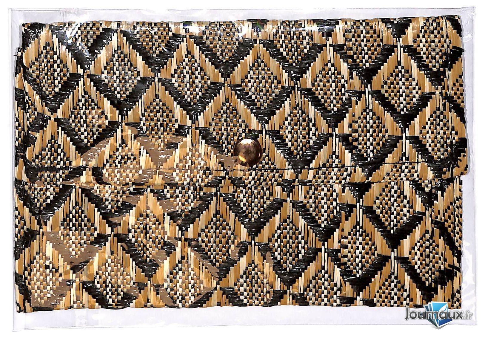 Modes & Travaux + Pochette en raphia n° 1507 2026-04-30